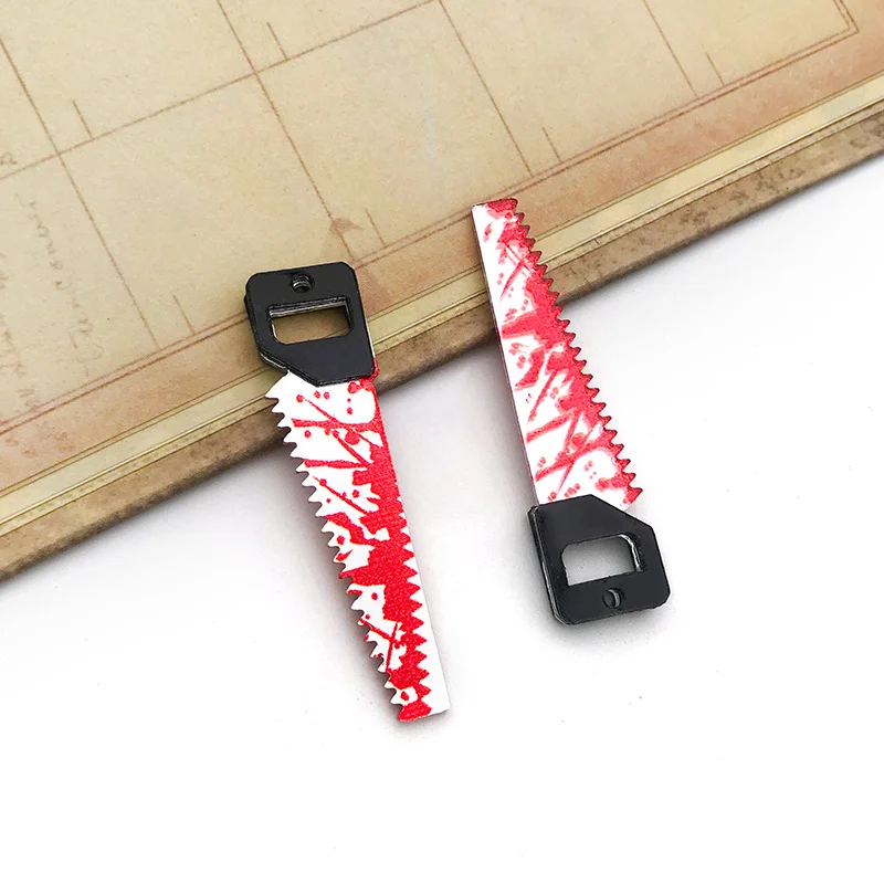 2 stücke Halloween Küchenmesser Form Acryl Charm Perlen für Schmuck machen DIY Armband Halskette Ohrringe Zubehör – Detail 6