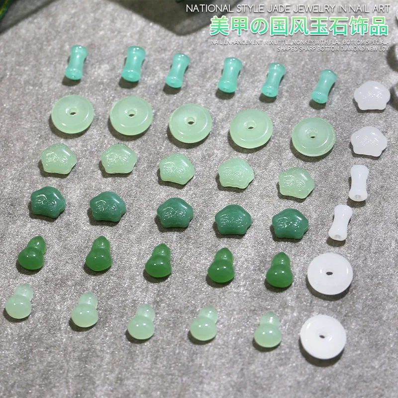 중국 고대 옥 화이트 그린 라운드 나비 루이 조롱박 네일 아트 라인석 장식, 매니큐어 광택 매력 믹스, 100 개