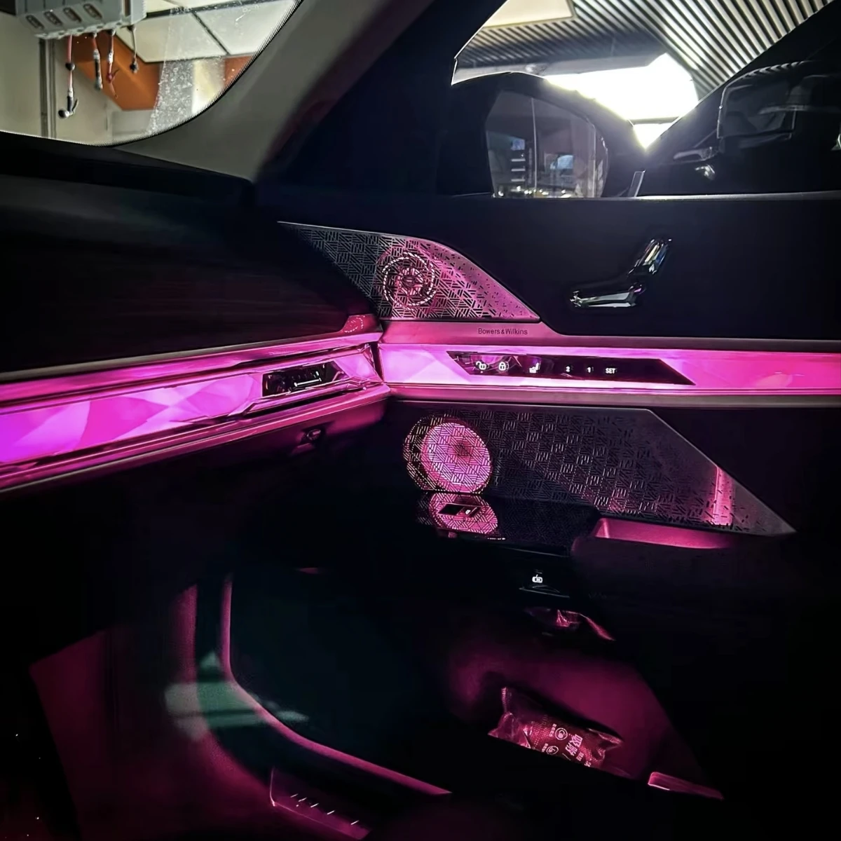 BMW 신형 7시리즈 G70용 차량용 미드레인지 트위터 하이파이 음악 스테레오 혼 앰비언트 라이트 (순정 LED 스피커 커버와 호환)