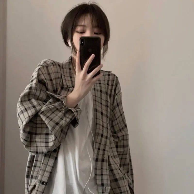 

HOUZHOU Vintage Plaid Shirts Women Harajuku Japanese Fashion Oversized Long Sleeve Basic Chic Blouses Preppy All-match Casual