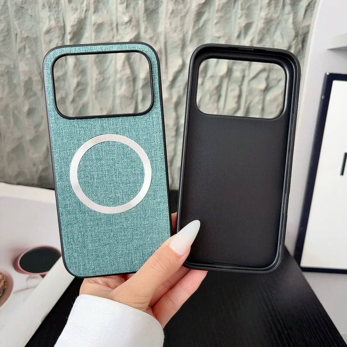 Luxury Magnetic Cloth Pattern Leather Phone Case - Shockproof Protection Cover