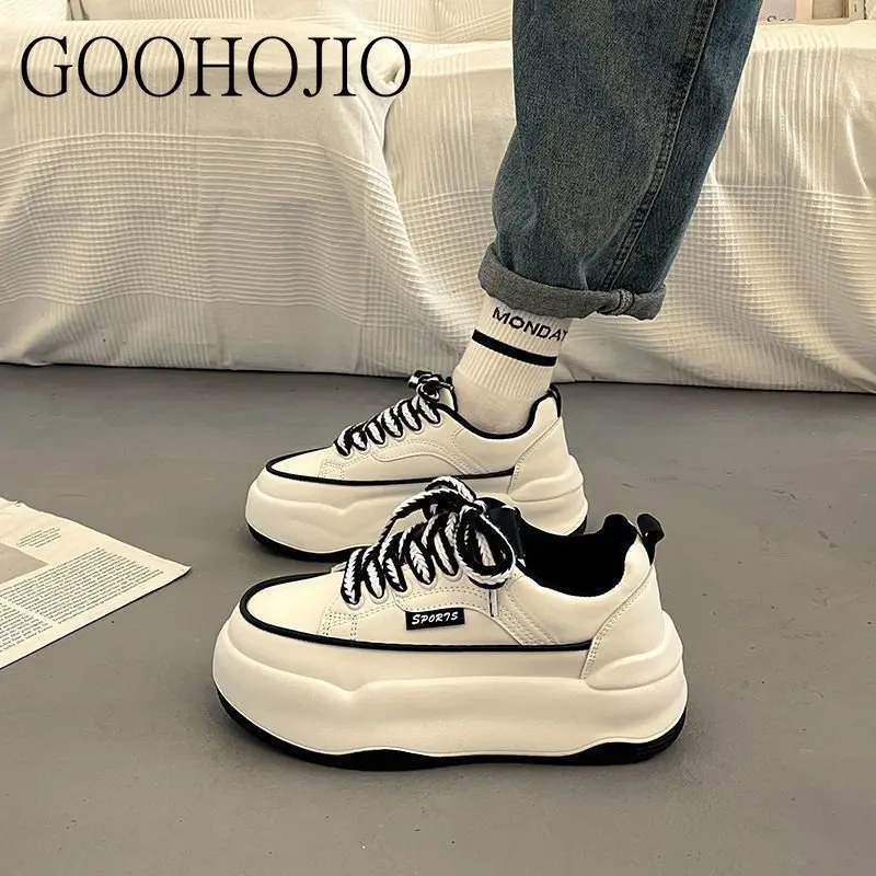 Casual Lace-Up Vulcanize Sneakers main image 1