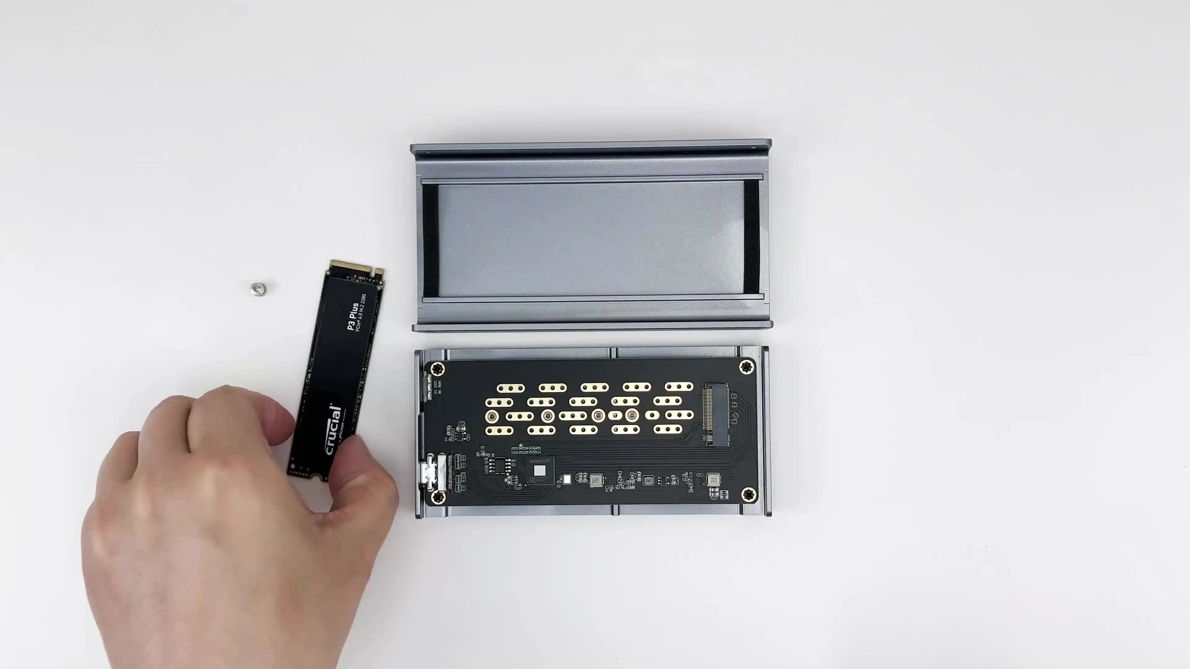 Involucro M.2 NVMe Senza Ventola 40 Gbps Qwiizlab Enclosure SSD USB4 Senza Ventola Da 40 Gbps Con Telaio Supporto SSD NVMe Fino A 8 TB - 5