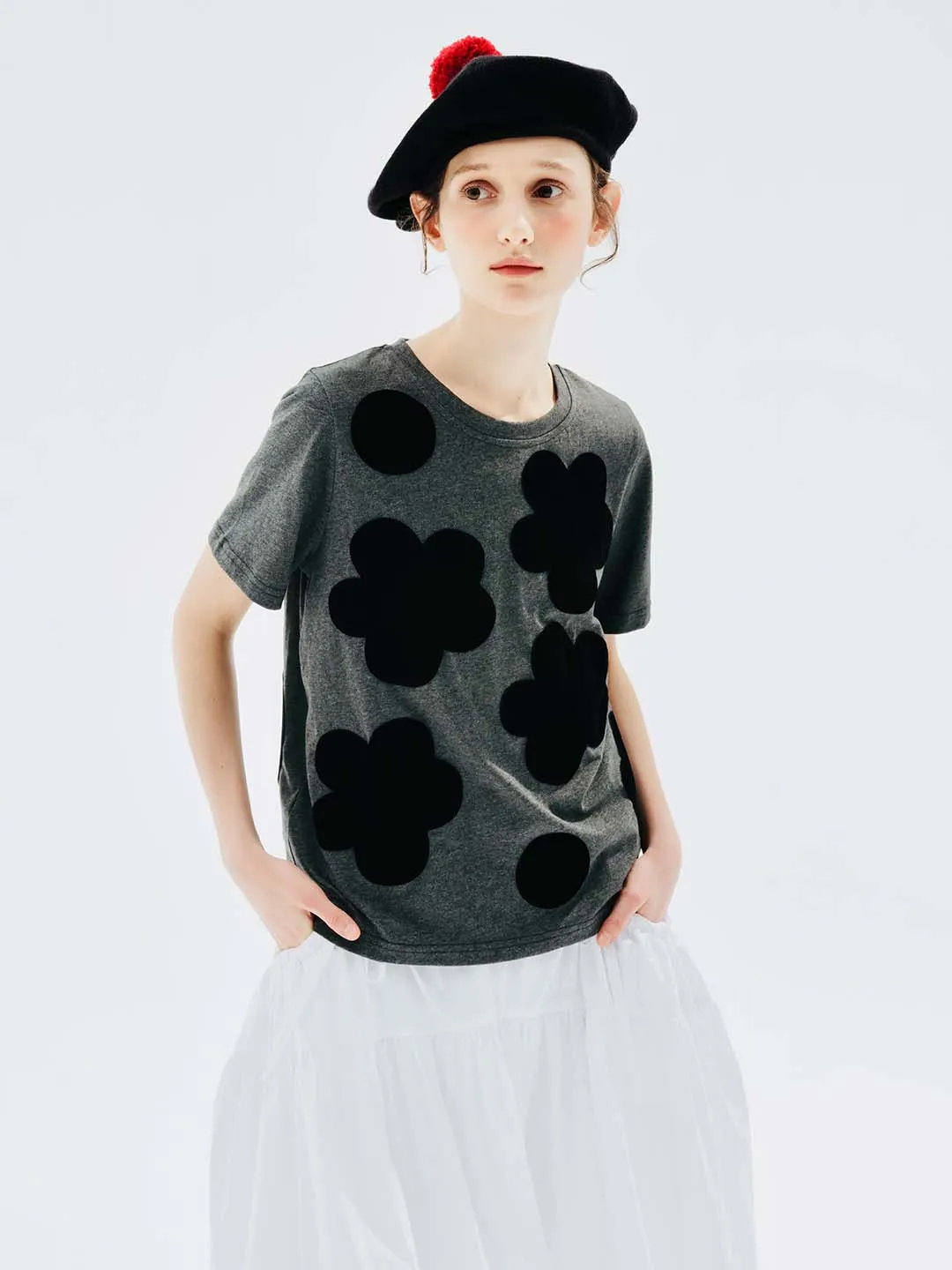 

IMAKOKONI original design black flower polka dot printed T-shirt grey round neck puller short sleeve summer top 234168