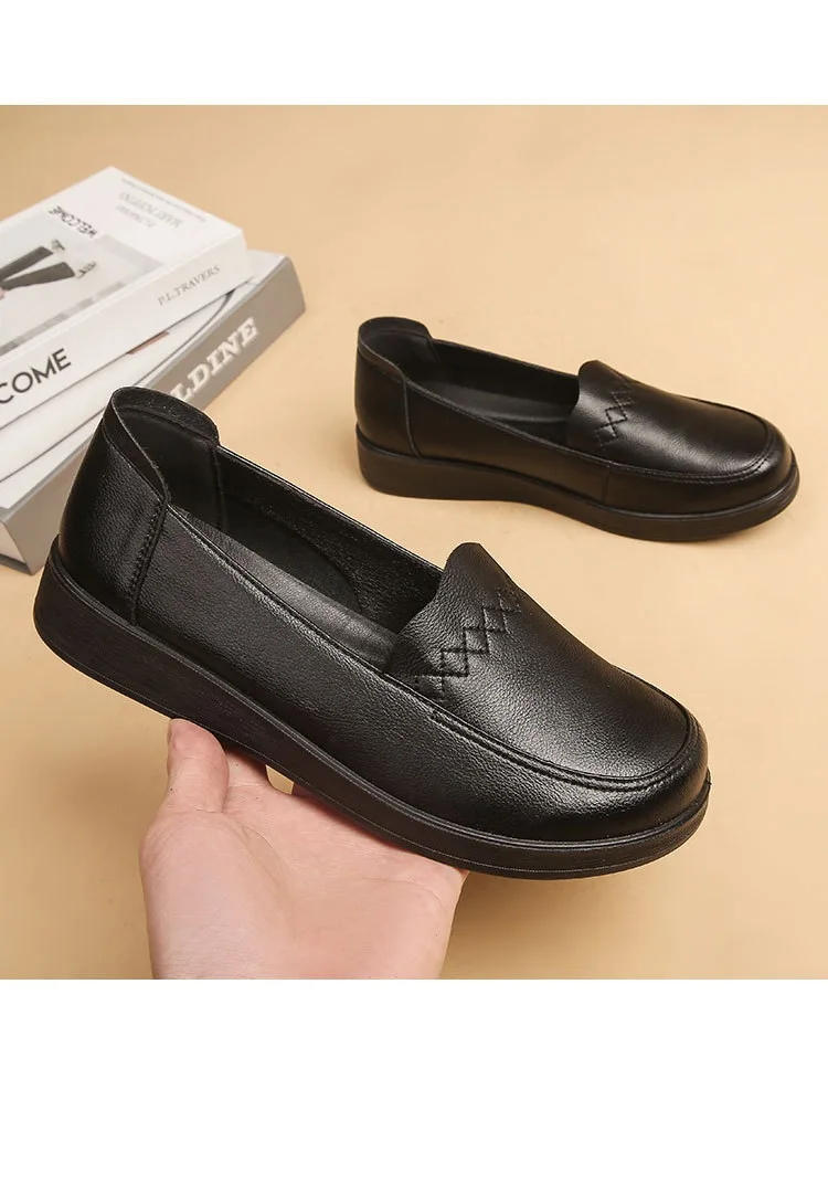 Рисунок 2 - Женские кожаные кроссовки без шнуровки