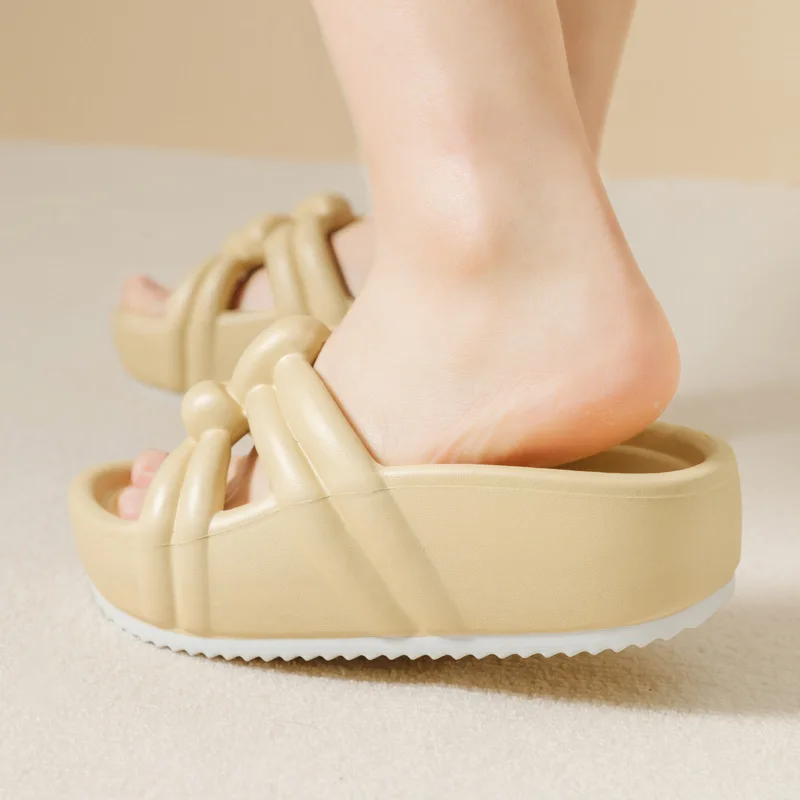 Super Light EVA French Summer New Little Fragrant Style Ladies Outwear Platform Slippers Fashion Sandals Home Non-slip Slipper