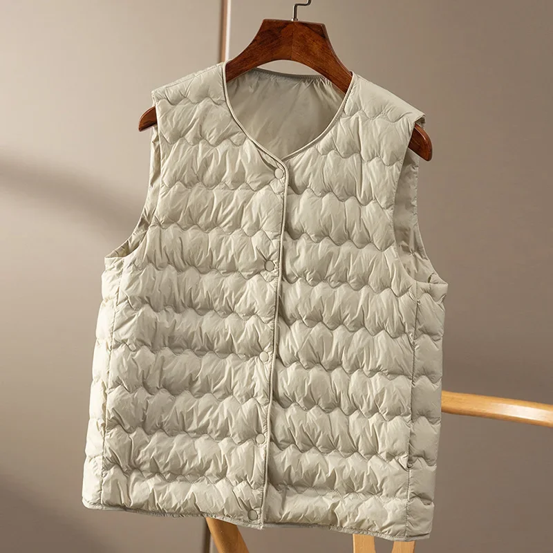 

2023 Fashion Autumn and Winter Quilted Duck Down Tank Top Ultra Thin Jacket Women's Feather Short Warm Casual Basic E38