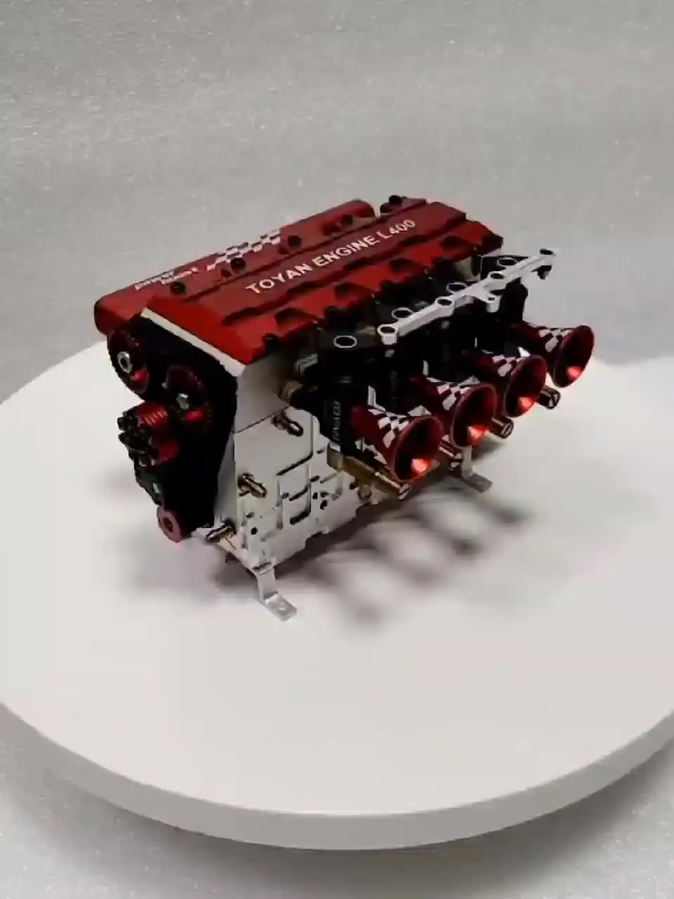 TOYAN FS-L400 14ccエンジン　DIY組み立てキット TOYAN FS-L400 14cc Inline 4 Cylinder Four-stroke Water