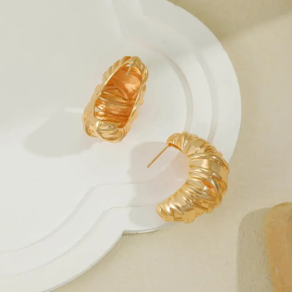 Exaggerated Chunky Waterdrop Earrings 18K Gold Plated Chubby Teardrop Moon Shape Women's Ear Stud Vintage Jewelry Party Gift