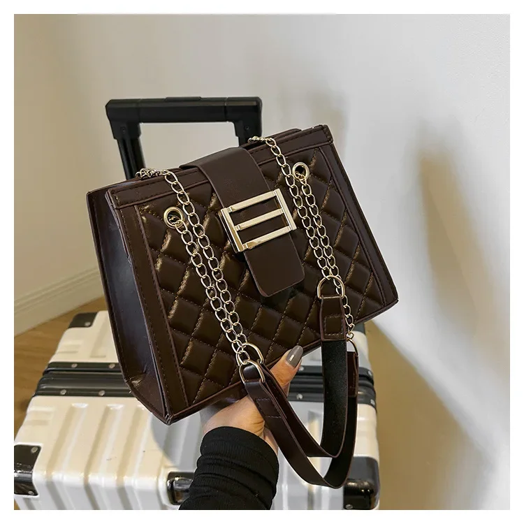 

New Handbag Autumn and Winter New Small Fragrance Niche Design Fashion Trend Simple Retro European American Style Beautiful Bags