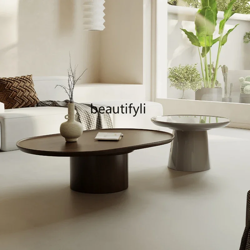 

Кофейный столик в итальянской маленькой квартире, современный круглый высококачественный деревянный кожаный чайный столик для гостиной