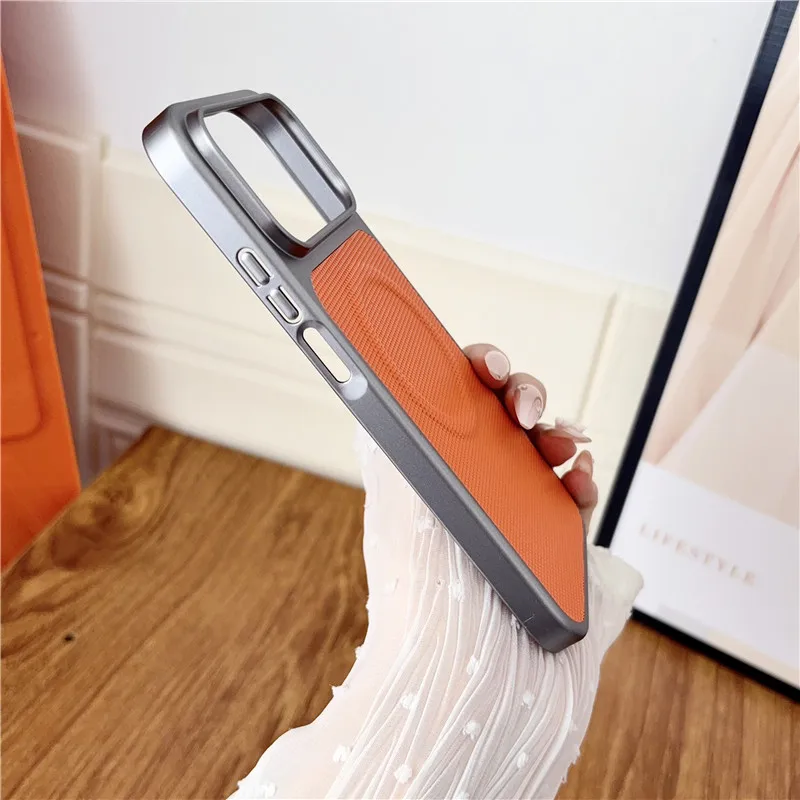Magnetic Triangle Pattern PU Leather Ultra-Thin Protective Back Cover