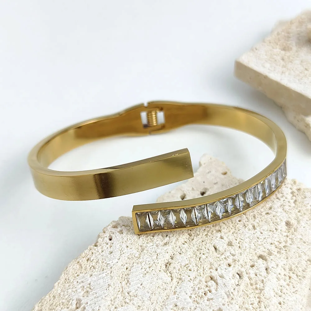 New diamond-enclosed open-end women's bracelet stainless steel 18K, light luxury high quality waterproof, gift for girls 4