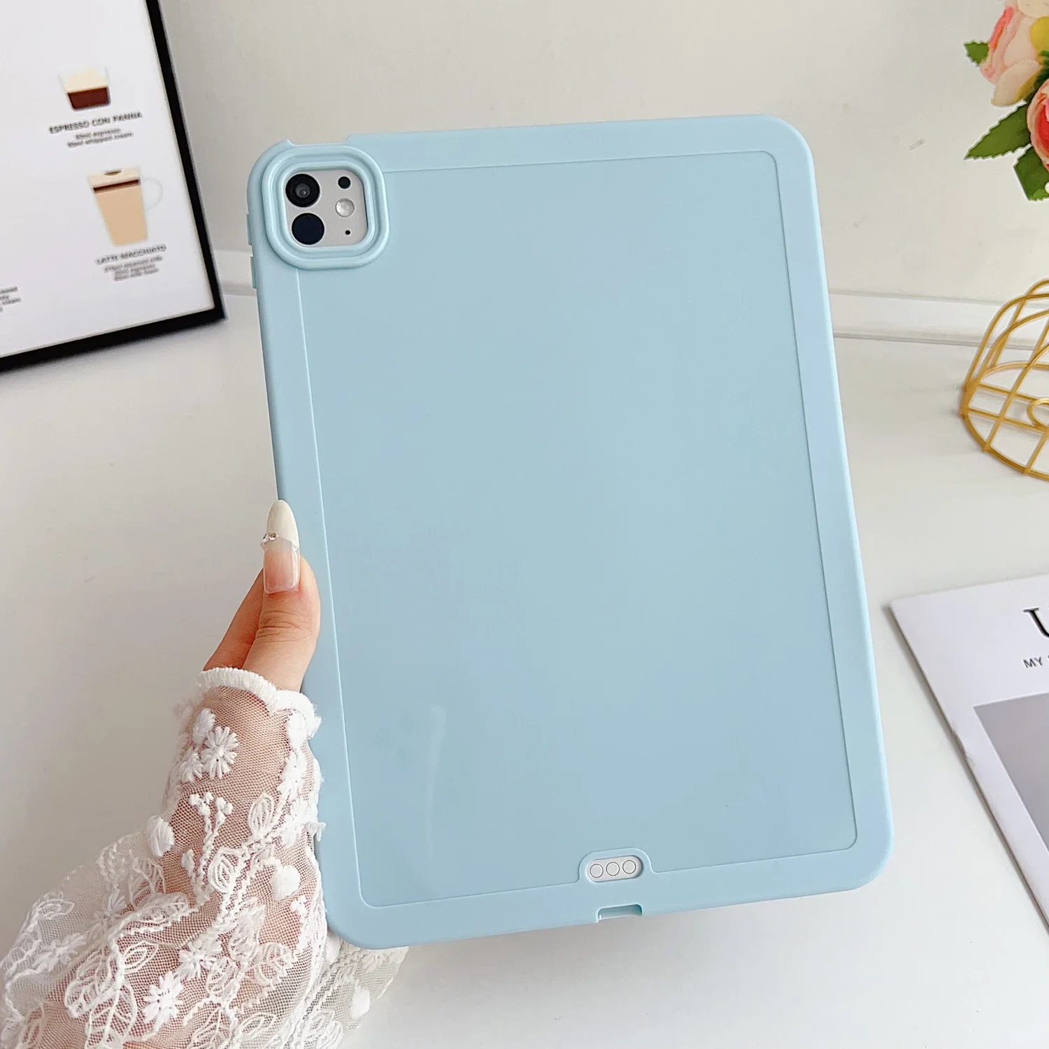 Versatile Silicone Tablet Case for iPad - Sleek and Protective Cover