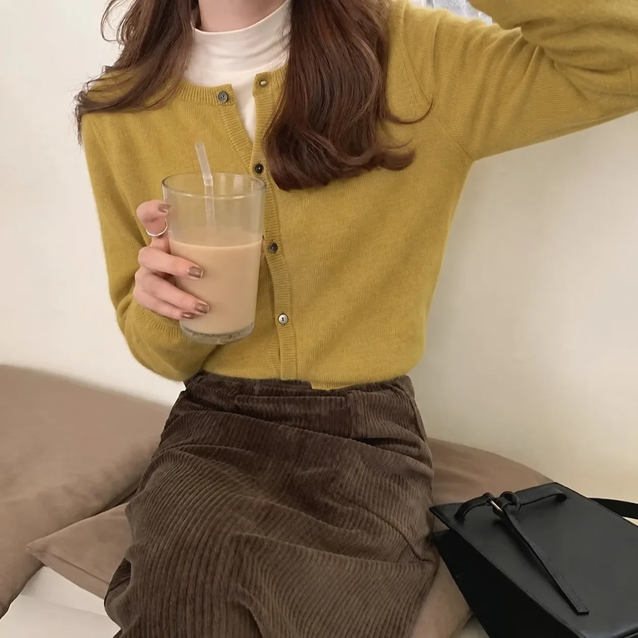 Soft Single-Breasted Knit Cardigan With Long Sleeves for Spring and Autumn Layering — photo 5