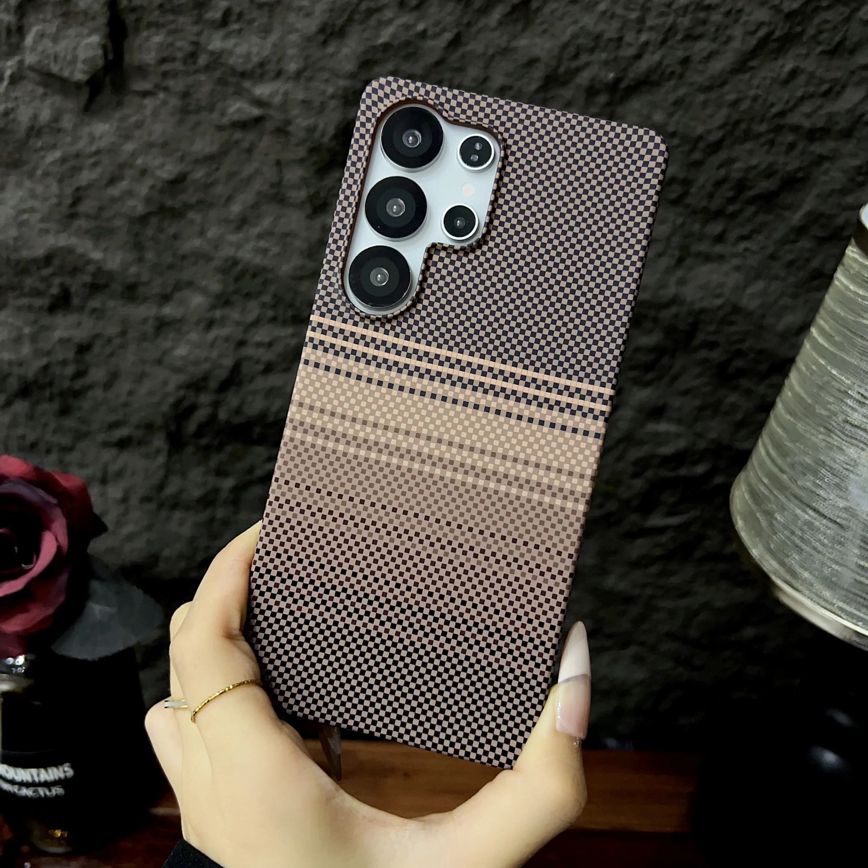 Ultra-Thin MagSafe Carbon Fiber Case - Wireless Charging Shockproof PC Cover