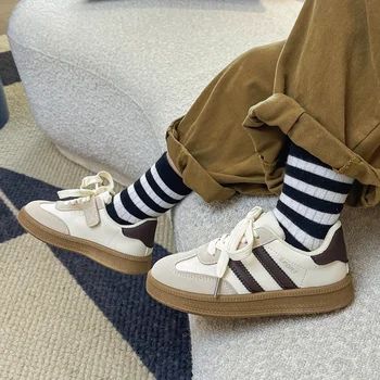 أحذية رياضية عصرية جديدة مريحة/قابلة للتنفس بمقدمة مستديرة للرجال والنساء والأطفال Zapatos Minnie Mouse Niña 4