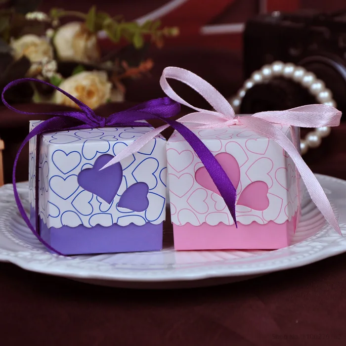 50PCS Wedding Decoration Pink Purple Heart Paper Candy Box Wedding Favors Gifts FERRERO ROCHER Box with Ribbon