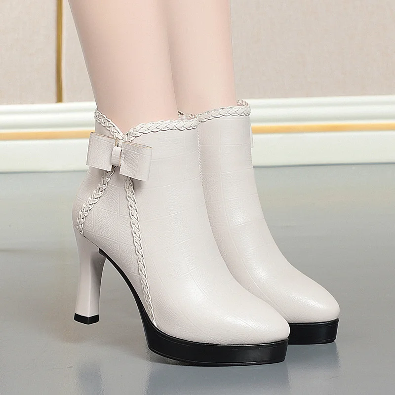 Autumn Women's Platform Shoes Plus Velvet Stiletto Heel Heeled Ankle Boots Winter Versatile Pointed Toe Warm Short Boots