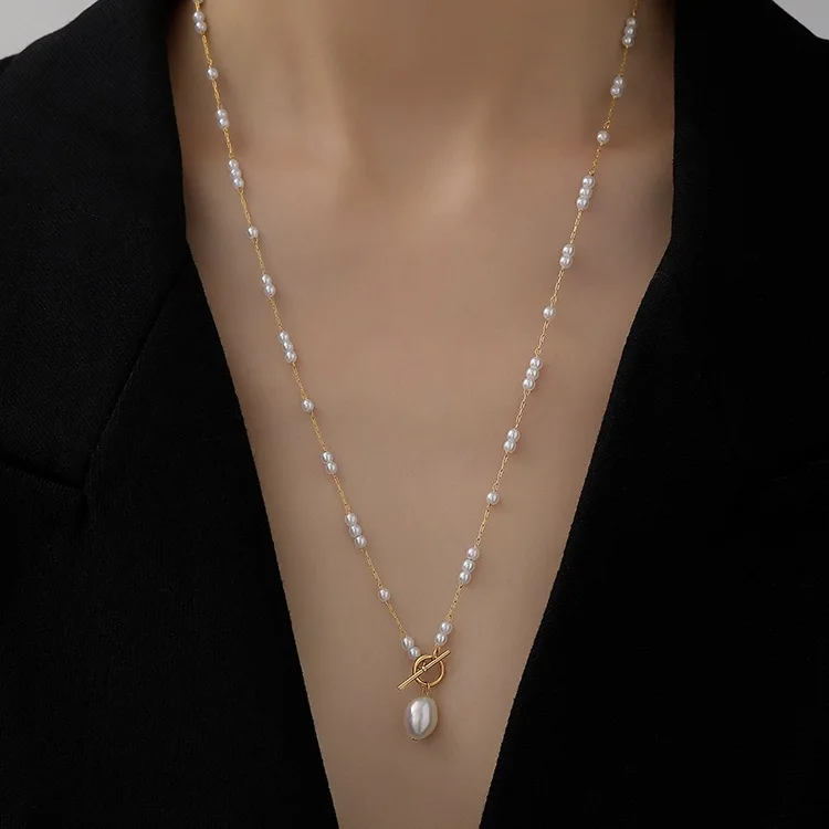 

Light luxury T button high-grade pearl pendant necklace
