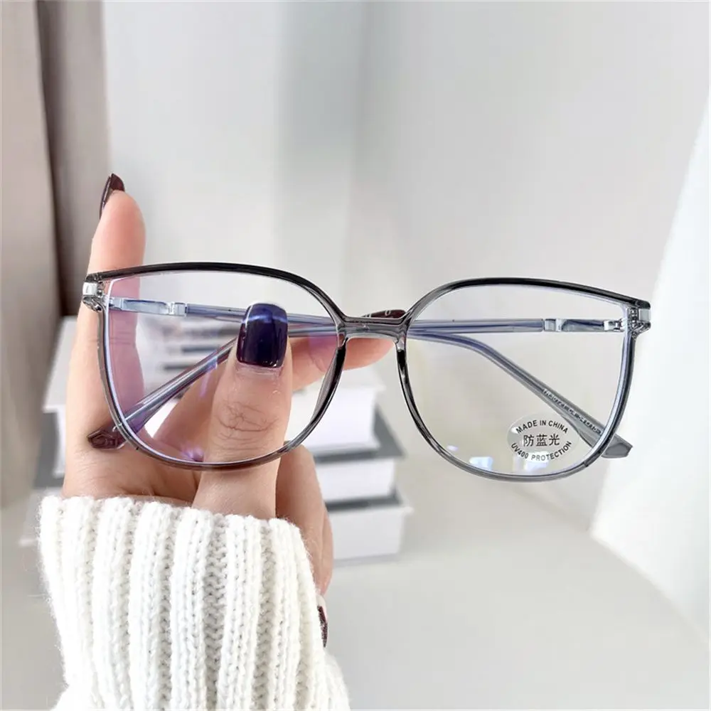 2023 Ultra Light Fashion TR90 Frame Anti Blue Light Glasses Women