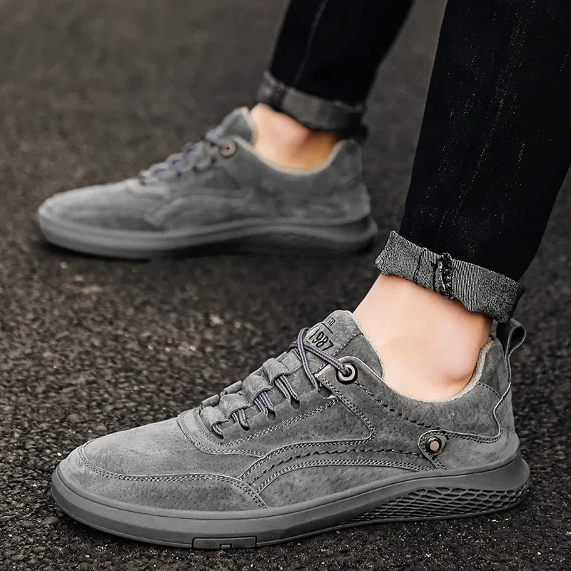 Men Casual Sneakers Handmade Retro Large Size Round Head Lace Up Outdoor Anti-slip Driving Flat Shoes Zapatillas De Deporte