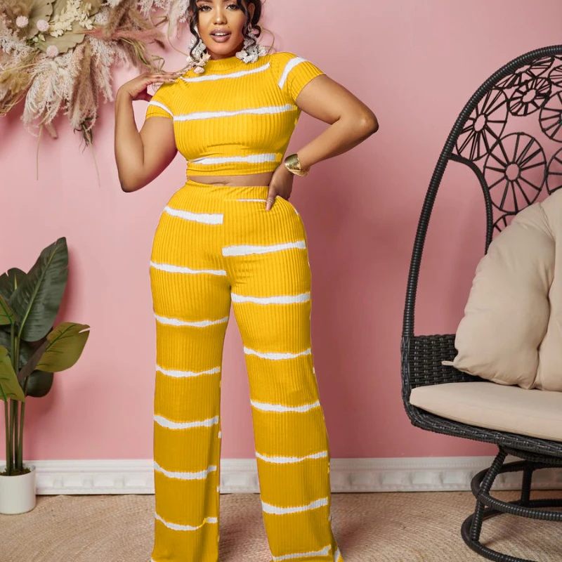 

Женский комплект из двух предметов с принтом в полоску, облегающий укороченный топ с круглым вырезом и коротким рукавом, эластичные широкие брюки с высокой талией, повседневные спортивные костюмы