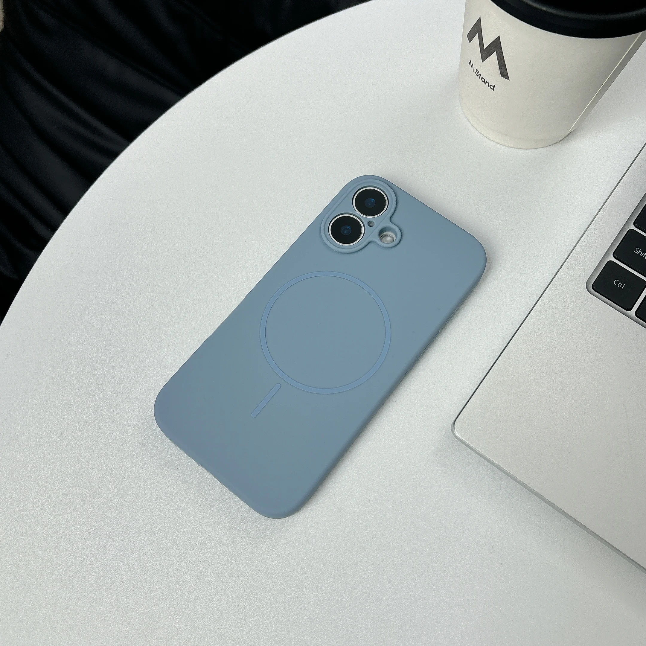 Fluorescent Green Liquid Silicone Magnetic Phone Case with Wireless Charging Compatibility