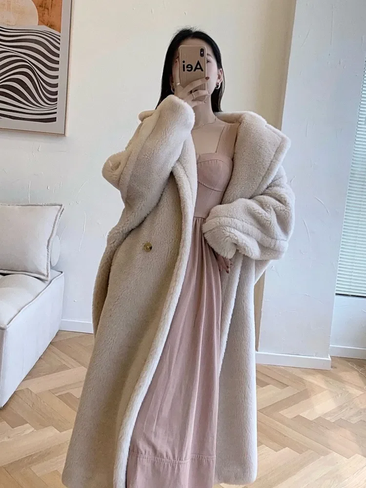 Teddy Vanilla Teddy Bear Coat Women's Cashmere Medium Length Fur Coat Silhouette in Winter
