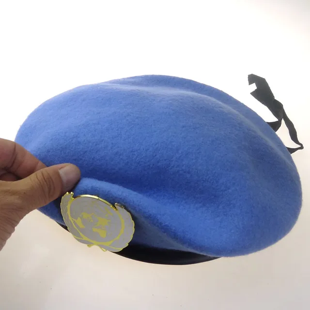 海外派遣PKO部隊正規品　国連エンブレム付き青い帽子 7万人以上の国連平和維持要員 @UNPeacekeeping が 11のミッションに