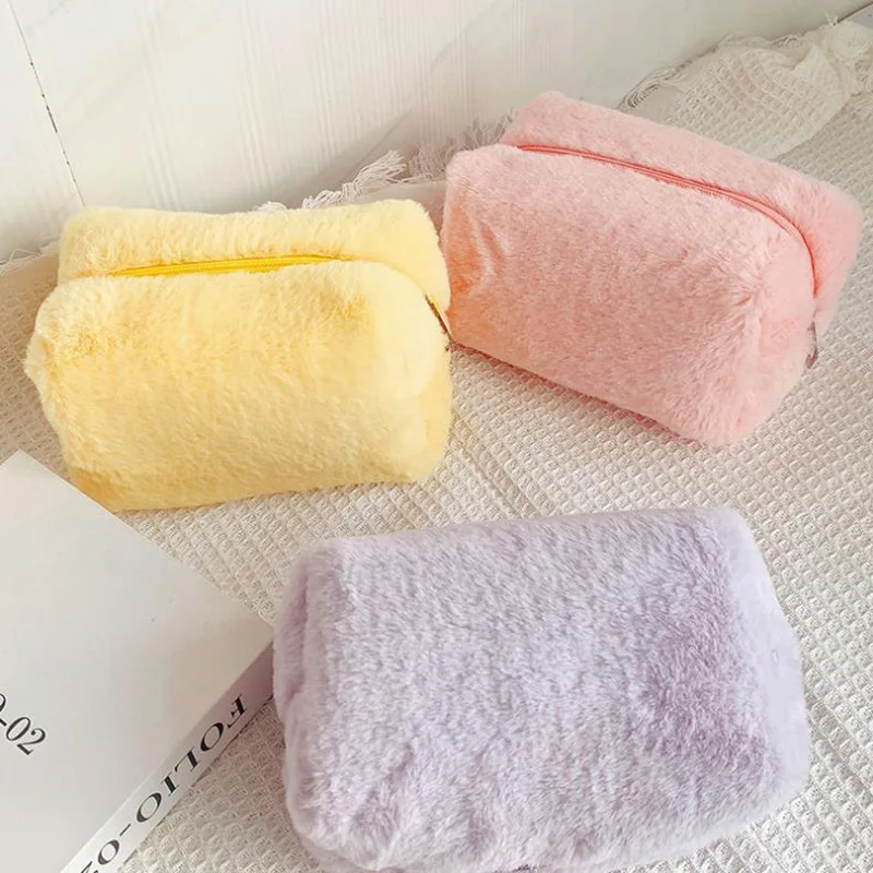 

Candy Color Warm Winter Solid Color Fur Makeup Bag Women Soft Travel Cosmetic Bag Organizer Case Lady Make Up Case Necessaries