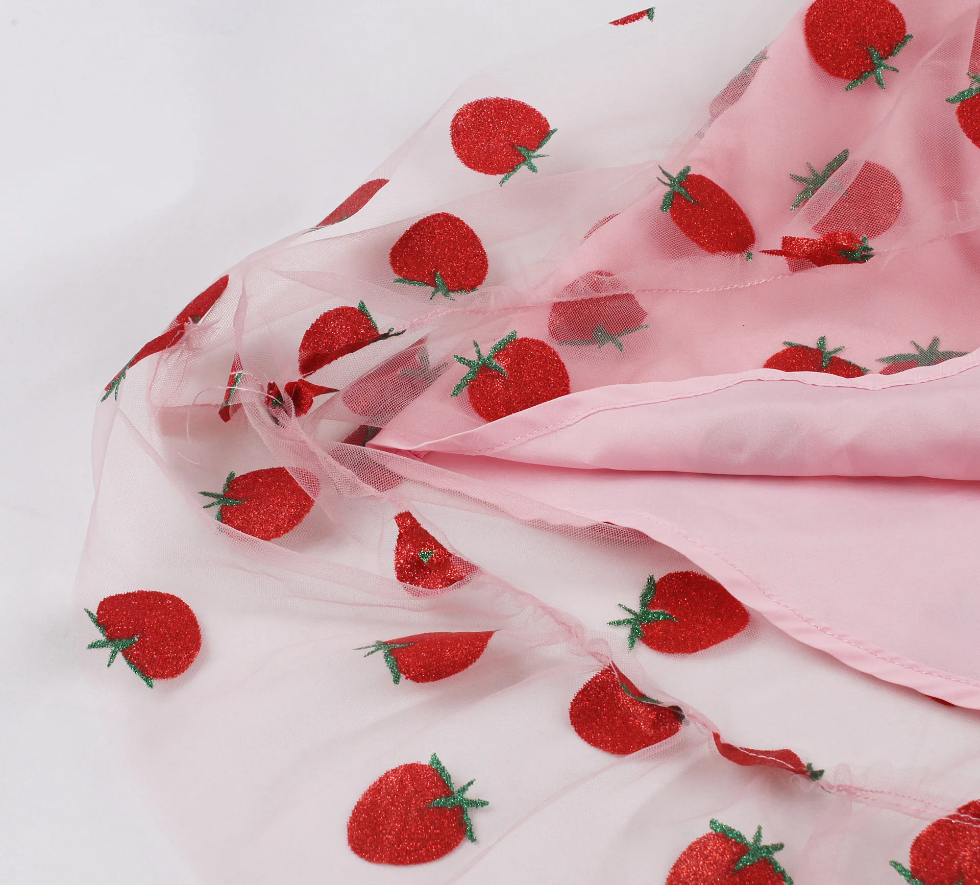 فستان “سكر الفراولة” ميدي بربطات كتف