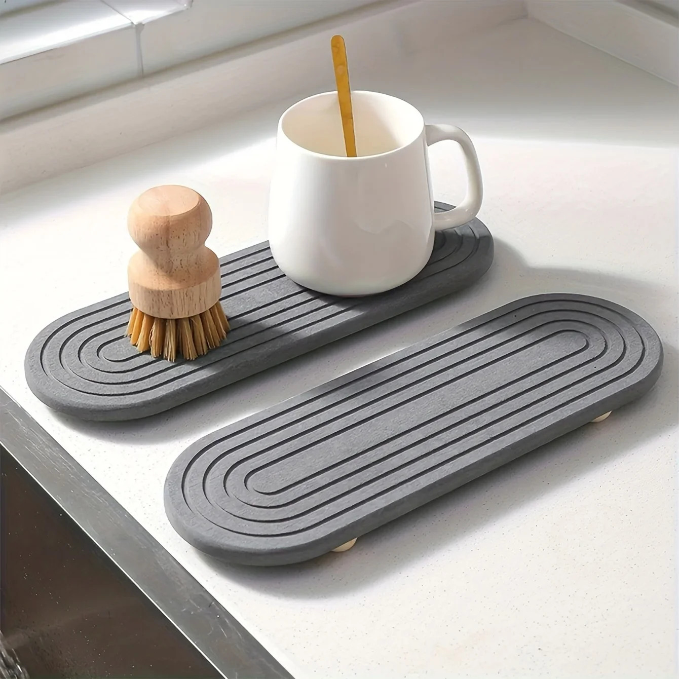 1pc Oval Carved Diatom Mud Absorbent Stone Table Mat, Beautiful And Simple,Suitable for Bathroom Countertops,Kitchen Countertops