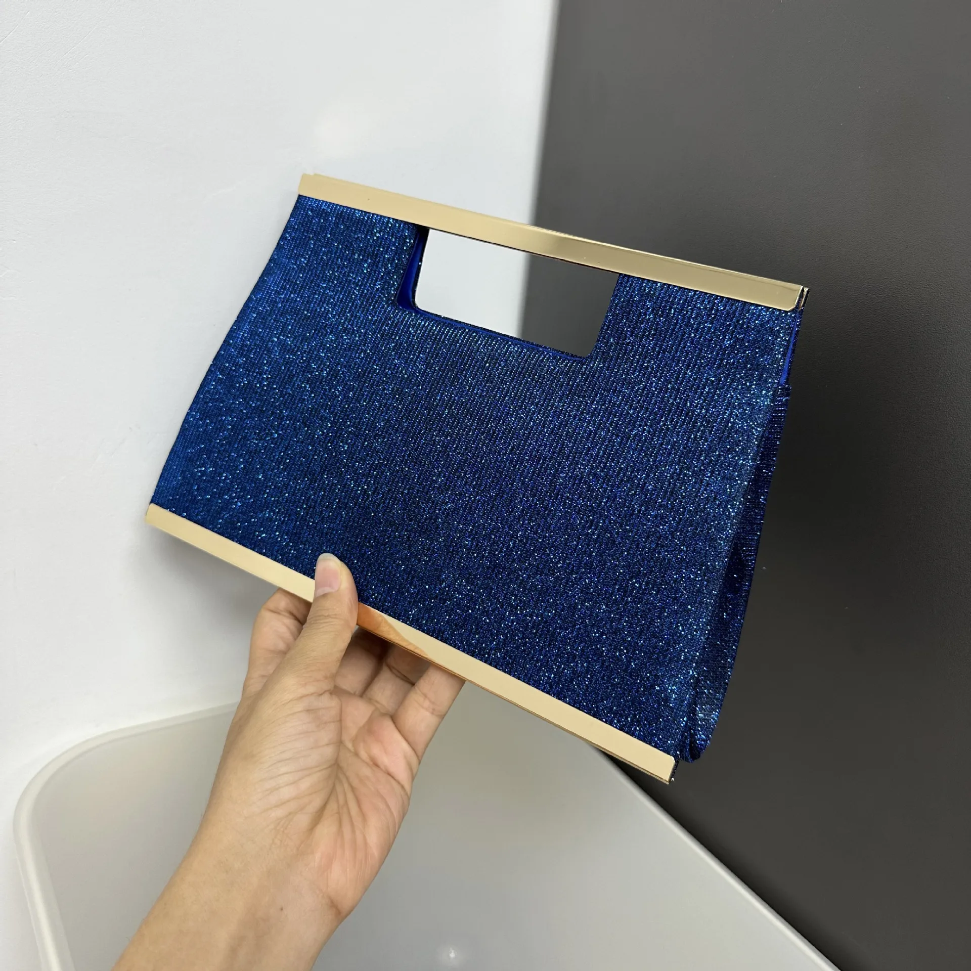 Evening Clutche Wedding Woman Handbag Bag Portable Small Square Messenger Purses Y2k Shiny Temperament Party Banquet New