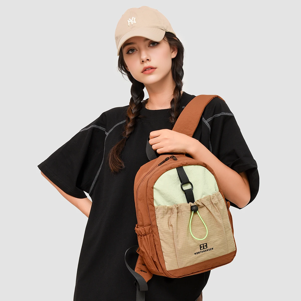 Parent-Child Outdoor Mountaineering Bag Backpack Women's Lightweight Spring Outing Hiking Climbing Small Backpack Travel Sports School Bag Cycling Shopping Student