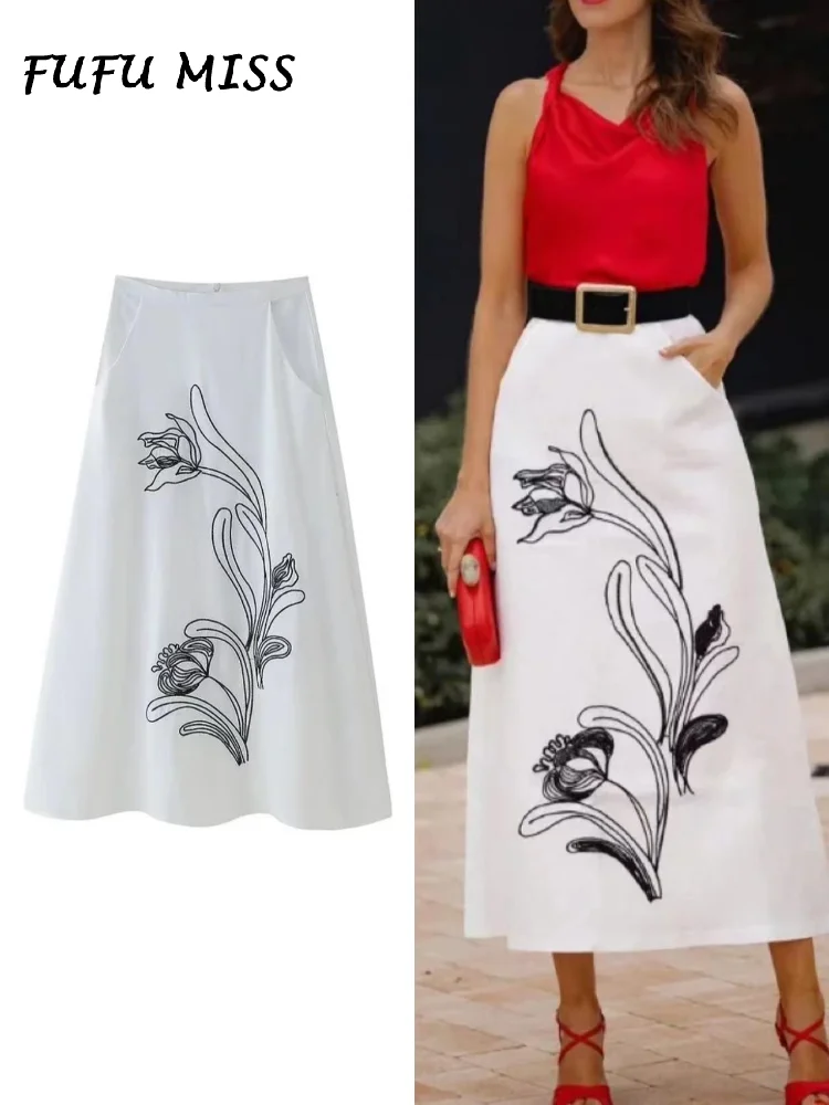 Enchanted Ladies Designer Printed Hip Cover Slim Long Skirt