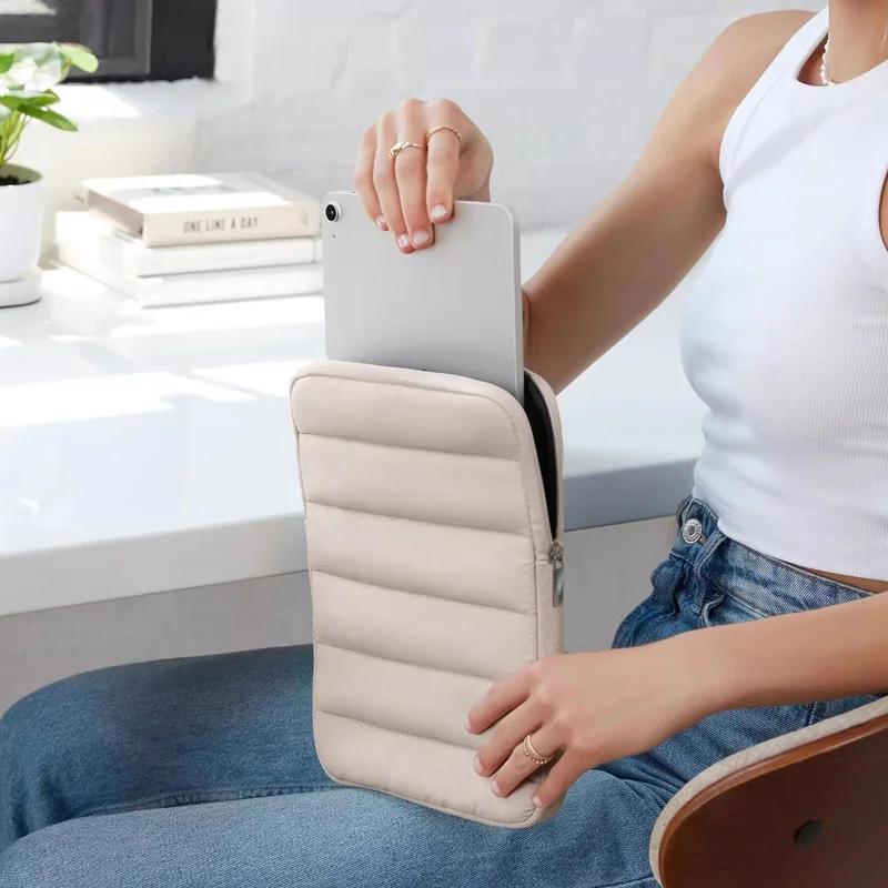 Sleek, Multi-Size Laptop Sleeve and Briefcase