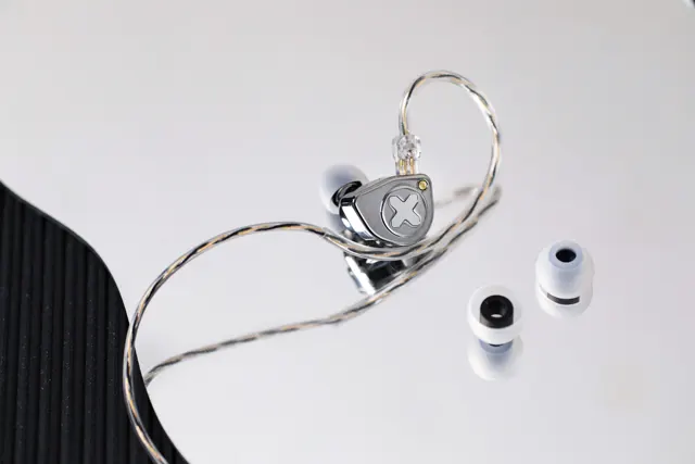 SIMGOT EW300 1DD+1Planar+1PZT Hybrid Driver IEM HIFI