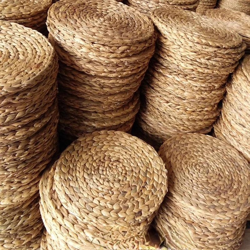 eco-friendly-handmade-natural-round-placemats-rattan-water-hyacinth-placemat