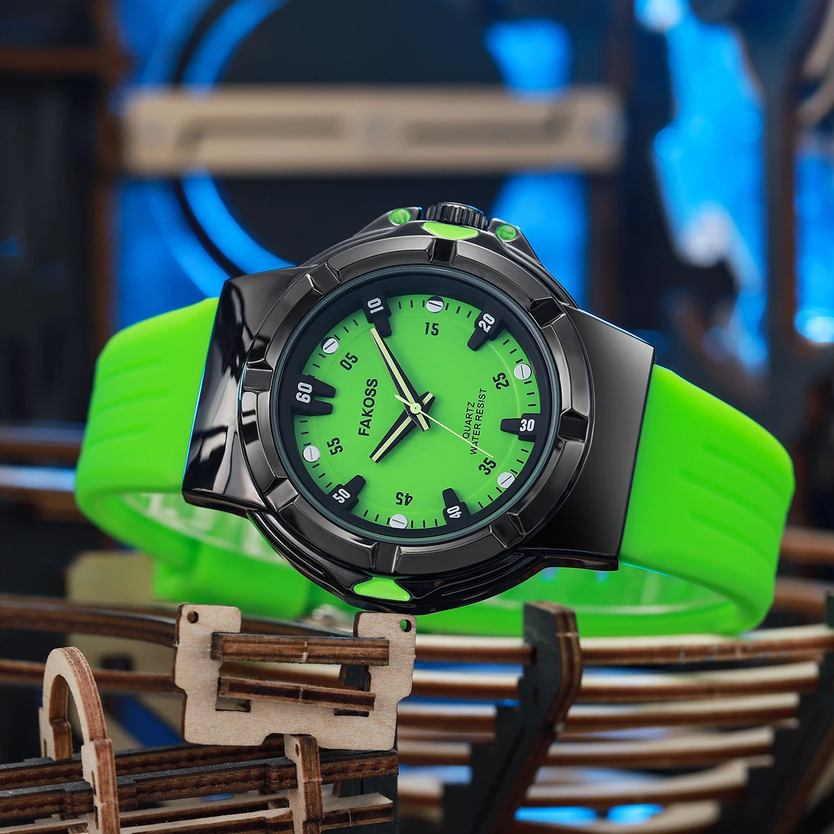 WWOOR Mens Watches Top Brand Luxury Silicone Strap Watch for Men Casual Quartz Wristwatch Fashion Men's Sport Waterproof Clock