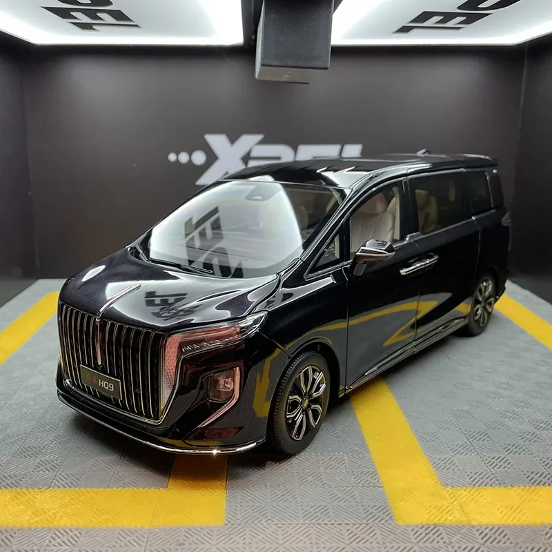 

Модель автомобиля Hongqi HQ9 из сплава MPV в масштабе 1:18