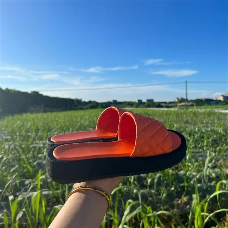 2023 Summer Wedges Slippers Women Shoes Peep Toe Slip on Mules Thick Bottom Designer Heels Black White Runway Lazy Shoes Female