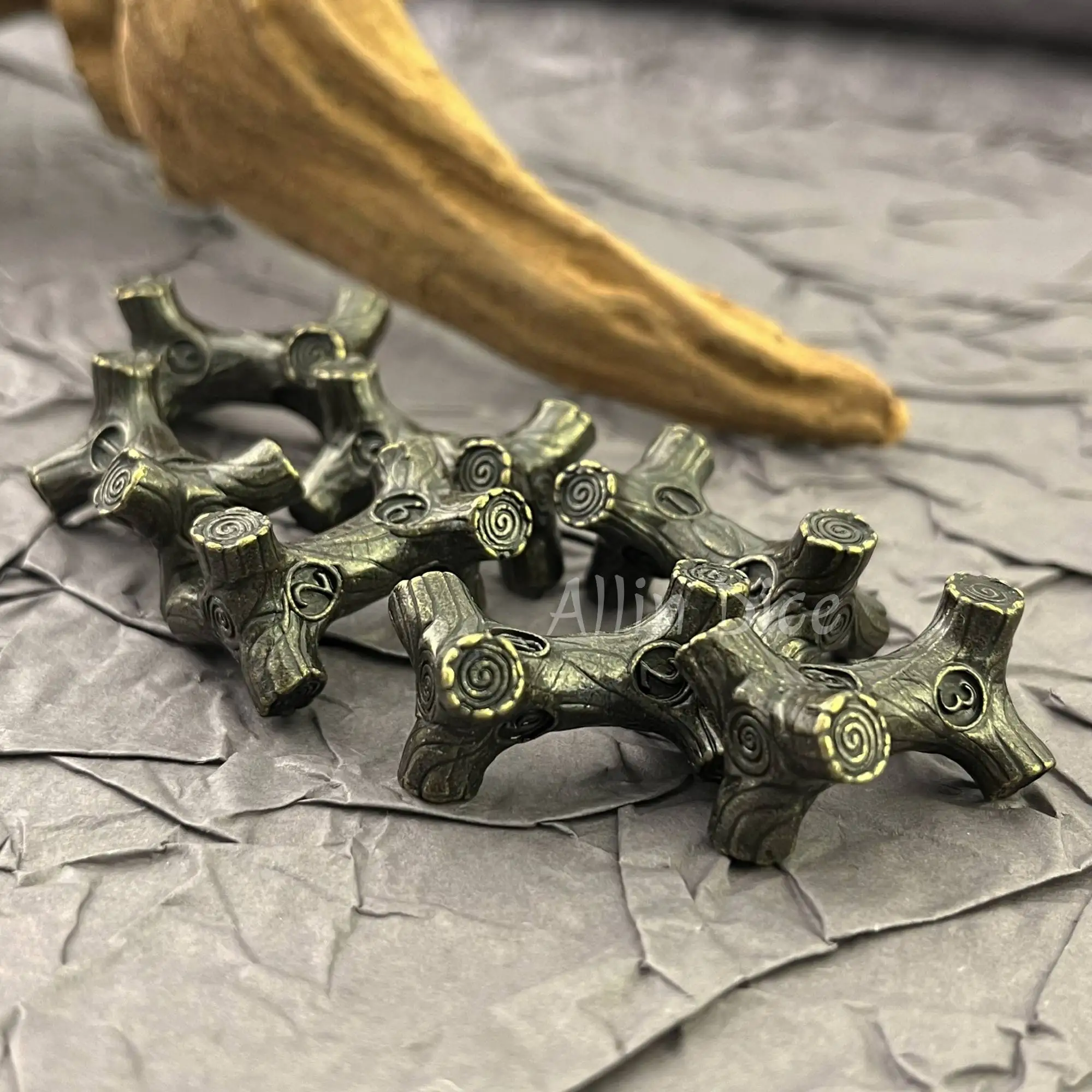 7PCS Metal Branch Dices DND Dice set for Dungeon and Dragons DND RPG Dices Metal Role Playing Games D&D Branch Shaped Dice