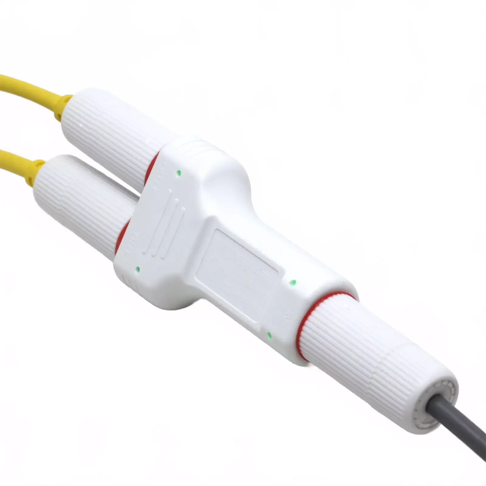 DSLRKIT Outdoor 1 PoE in 2 PoE Out Passthrough Switch Extender Cascade Repeater