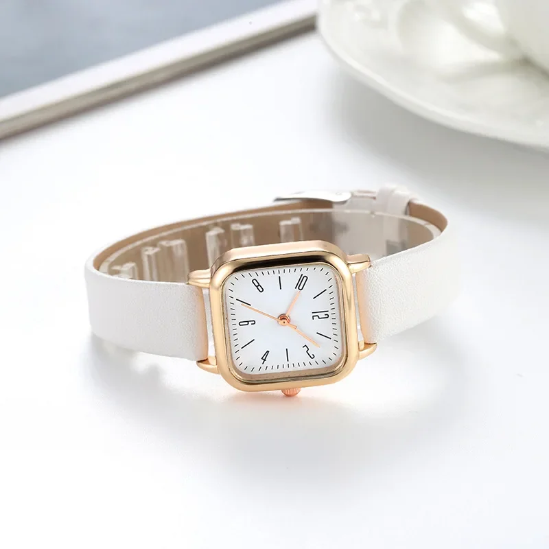 Reloj Mujer 2023 Fashion Diamond Square Watches Women Leather Quartz Watch Elegant Retro Womens Wrist Watch Relogio Feminino