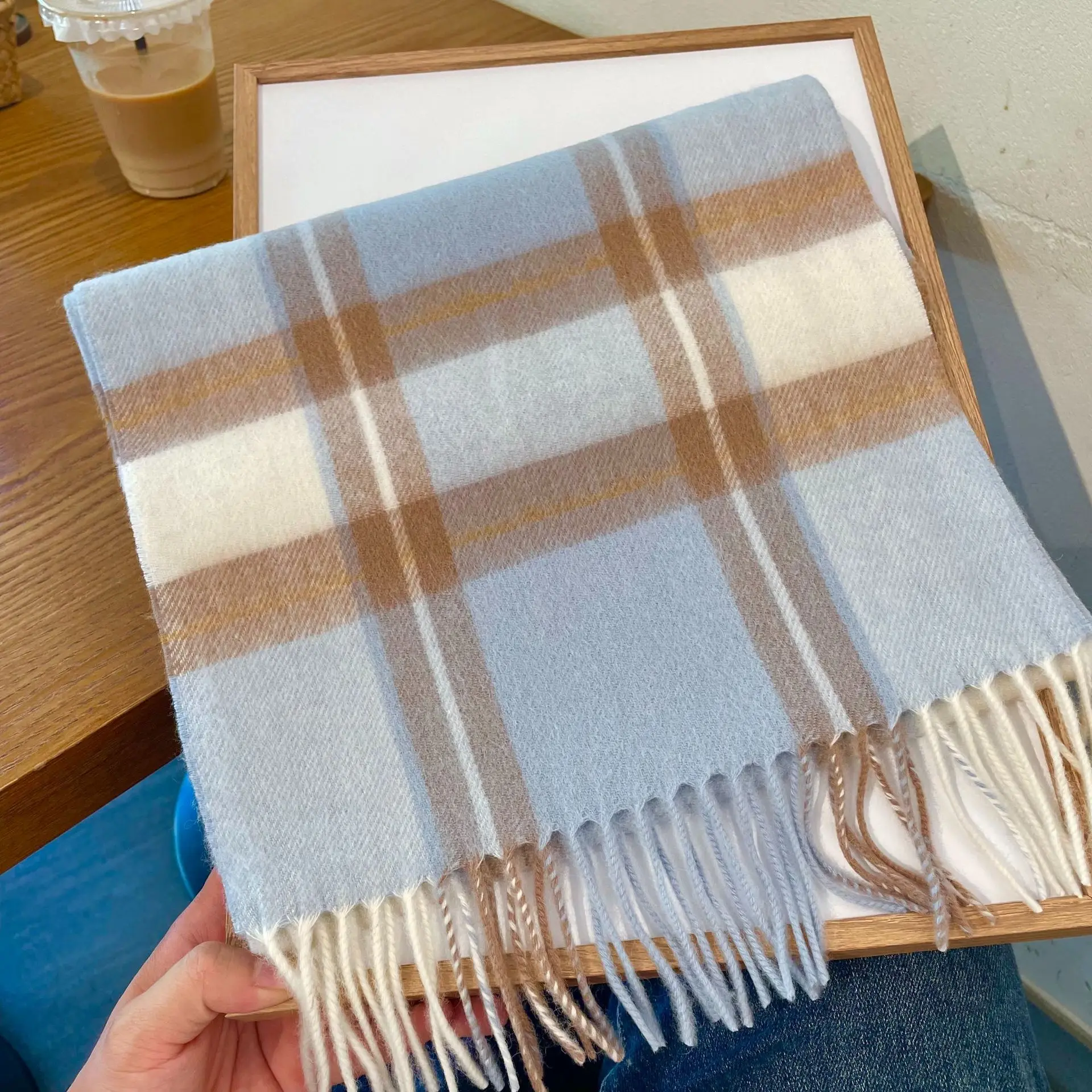 Versatile Lucky Grass Winter New Double sided Cashmere Scarf for Women\'s Warmth Shawl Wrapped with a Neckband