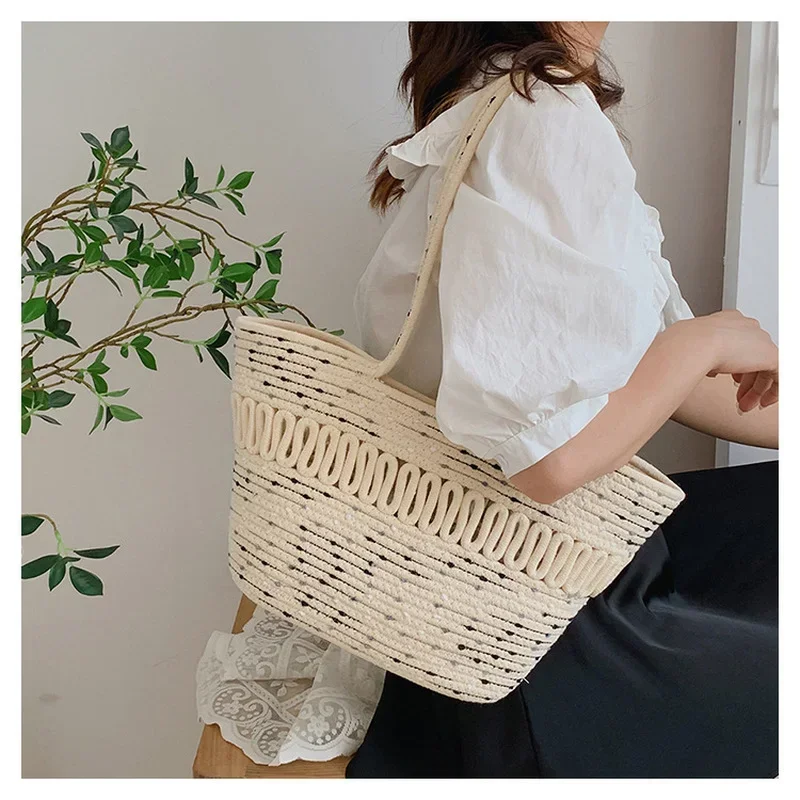 Single Shoulder Bag Hollowed Out Cotton Thread Woven Bag New Summer High-capacity French Grass Woven Bag Seaside Vacation Beach