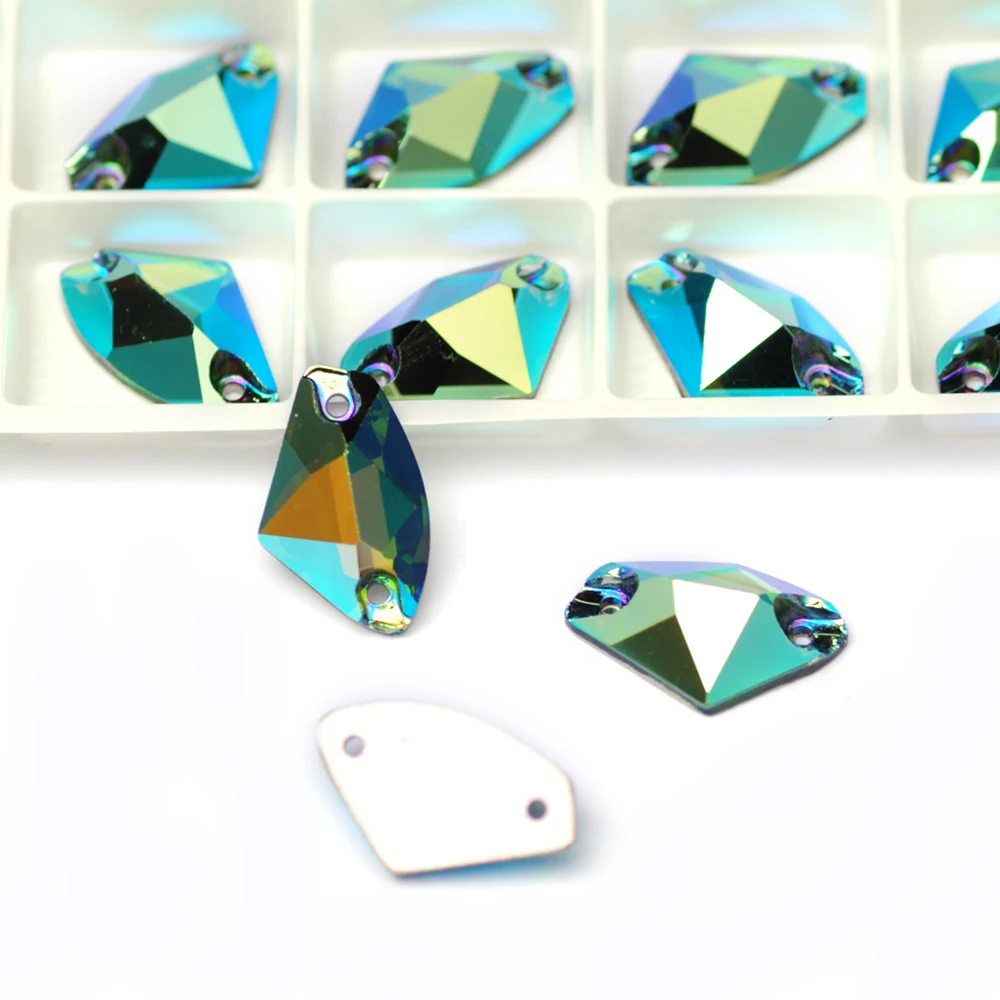 120 Strass Blu Da Cucire Misti: Gemme In Vetro Con Base Metallo Per Abbigliamento, Scarpe, Borse E Accessori Fai Da Te. Forme Varie.