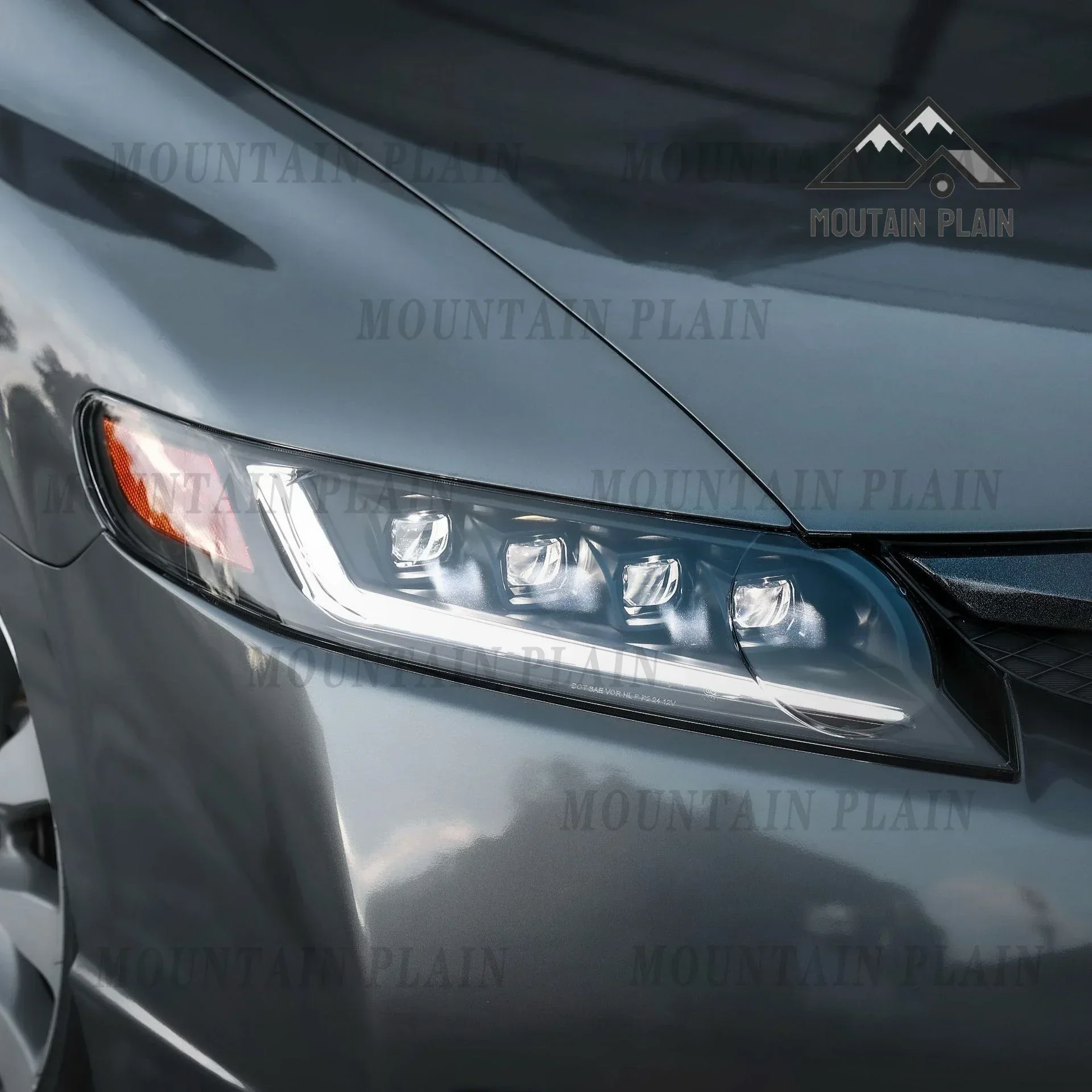 Suitable for 06-11 Honda Eighth Generation Civic Headlight Assembly FA1 Modified Lens LED Daytime Running Light Streamer Light
