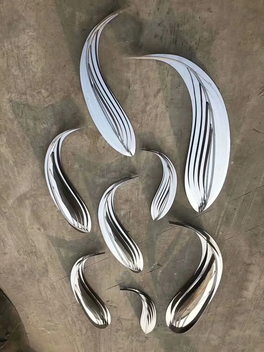 Hotel Decoration With Metal Animal Statues Stainless Steel Fish Carving